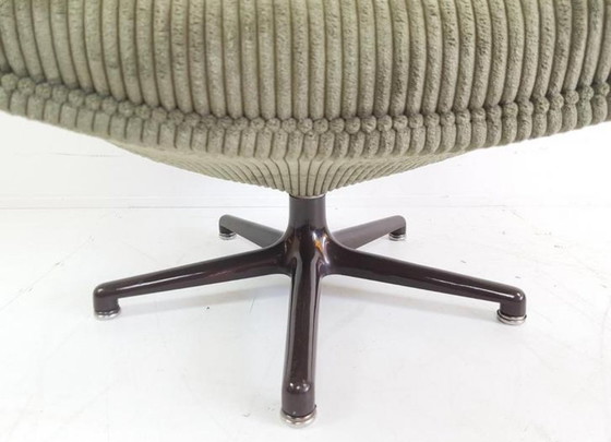 Image 1 of Artifort Swivel Armchair Green Rib F171 Geoffrey Harcourt