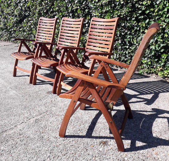 Image 1 of 4 chaises debout en teck de la collection Hattersley, pliantes