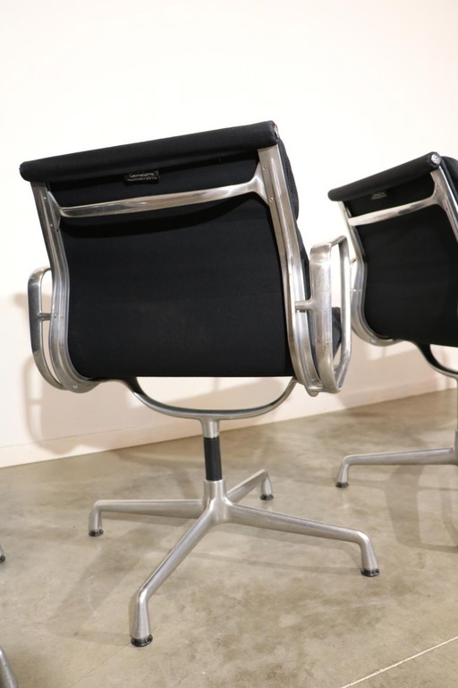 4 Charles And Ray Eames For Vitra Ea208 Chairs