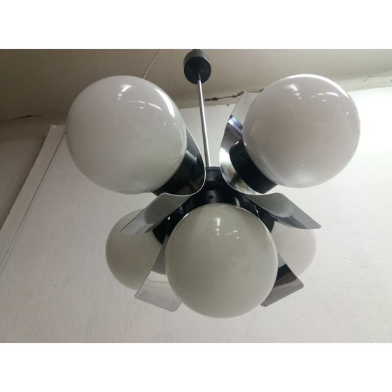Image 1 of Lampadario vintage in metallo e vetro opalino, Cecoslovacchia 1965