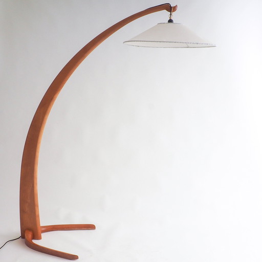 Arc Floor Lamp in Solid Wood