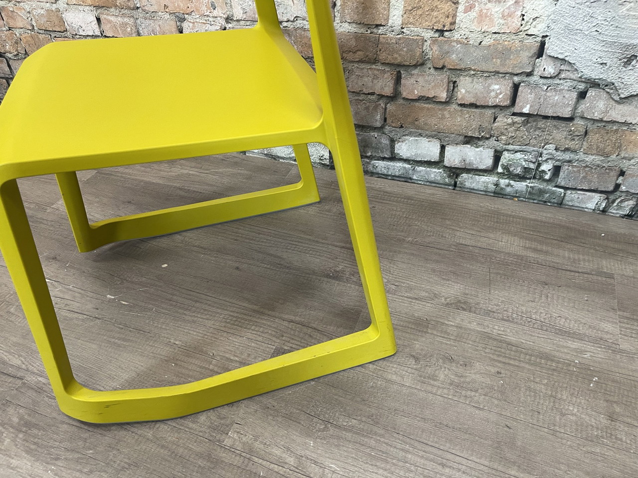 6X Vitra Tip Ton Yellow | Whoppah