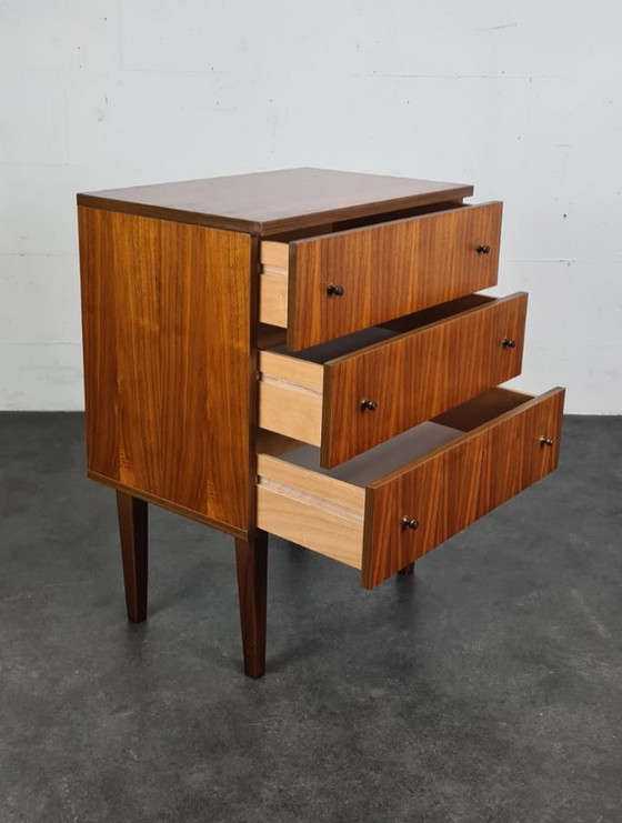 Image 1 of Commode vintage