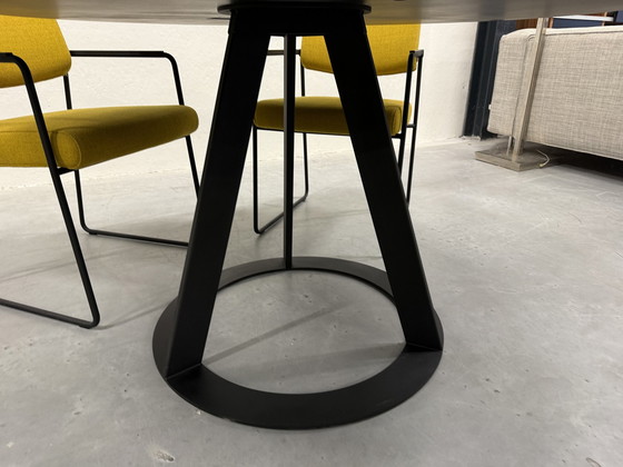 Image 1 of Harvink Fier Dining Room Table Round Ceramic Top D140xH76