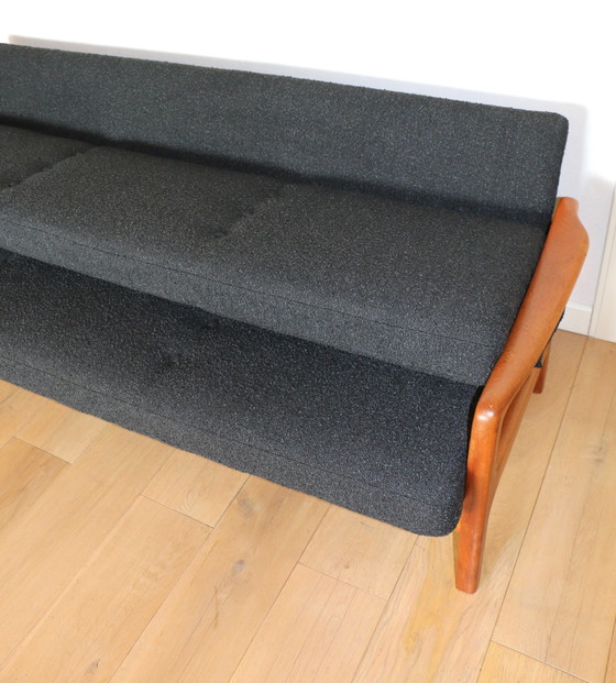 Image 1 of Divano pieghevole vintage danese in bouclé nero