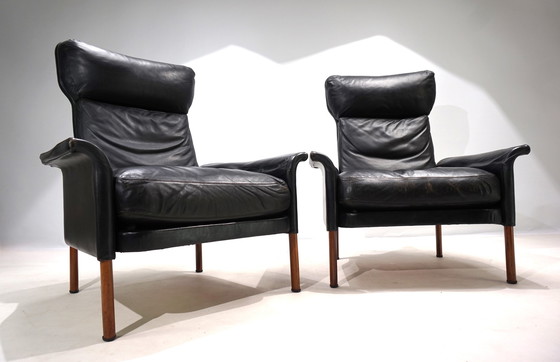 Image 1 of Hans Olsen, ensemble de 2 chaises en cuir avec ottoman, 1960