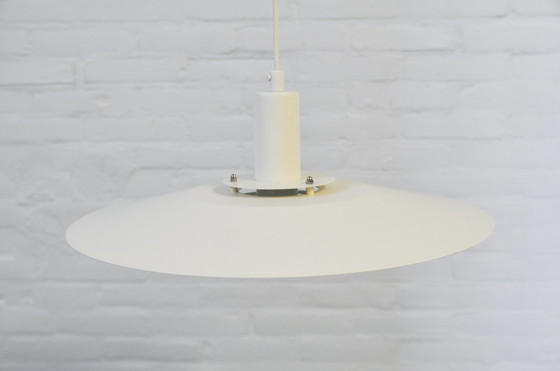 Image 1 of Lampe suspendue Lyfa à disque blanc