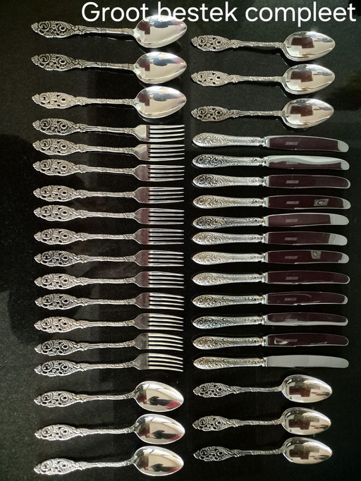 100-Piece Gero 90 Silver-plated Cutlery