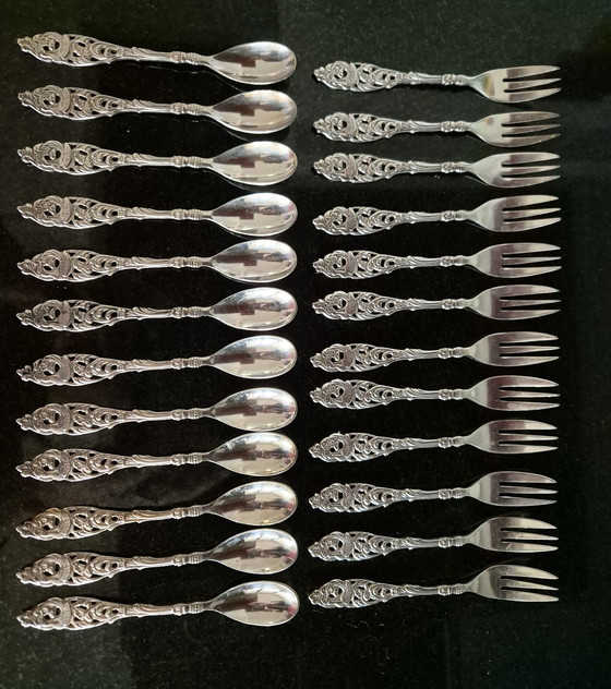 Image 1 of 100-Piece Gero 90 Silver-plated Cutlery