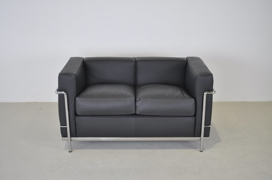 Image 1 of Cassina LC2 2-zits bank nieuw