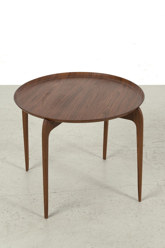 Image 1 of Table d'appoint Fritz Hansen