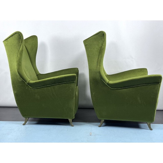 Image 1 of Pair of mid-century Italian green velvet Isa armchairs, 1950s