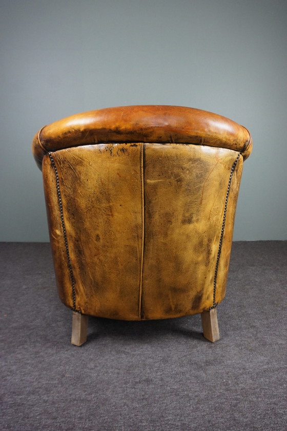 Image 1 of Fauteuil club en peau de mouton