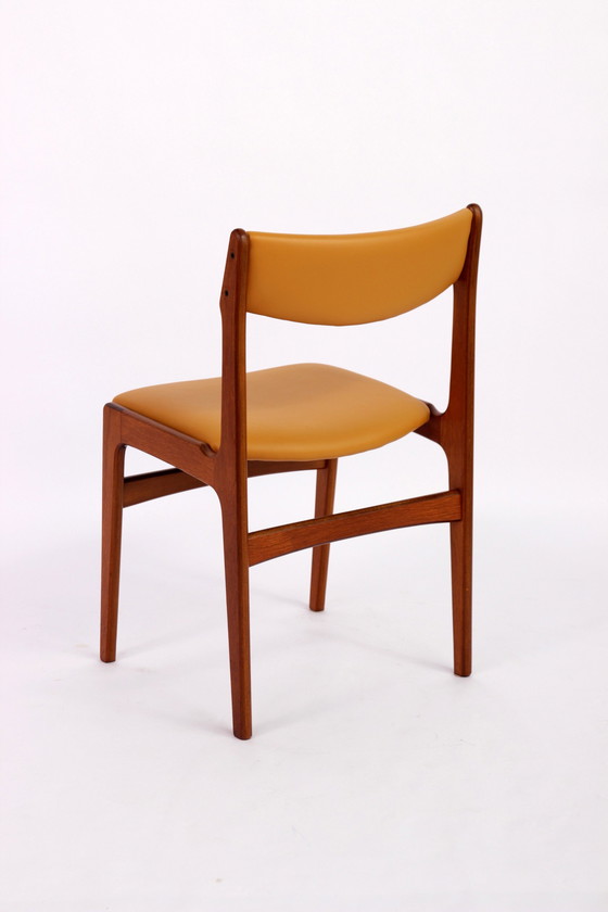 Image 1 of Dining table chairs Erik Buch