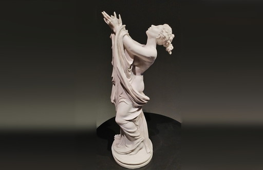 Roman Strobl - Flora Statuette Limited