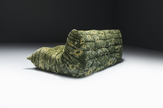 Image 1 of Very Rare Togo In Its Original Fabric By Michel Ducaroy For Ligne Roset France.