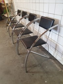 4x Chaises design vintage à structure tubulaire post moderne
