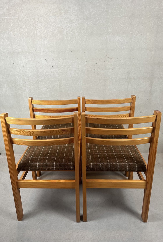 Image 1 of 4 chaises de salle à manger vintage