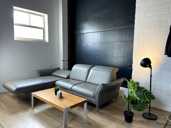 Image 1 of Mondo leather sofa with extendable longchair