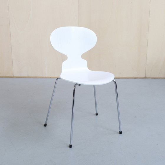 Image 1 of 2x Arne Jacobsen Ant Chair for Fritz Hansen, 2000s