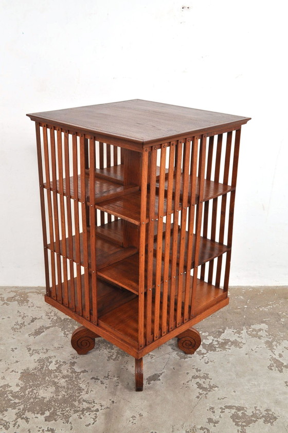 Image 1 of Mulino per libri in rovere d'epoca