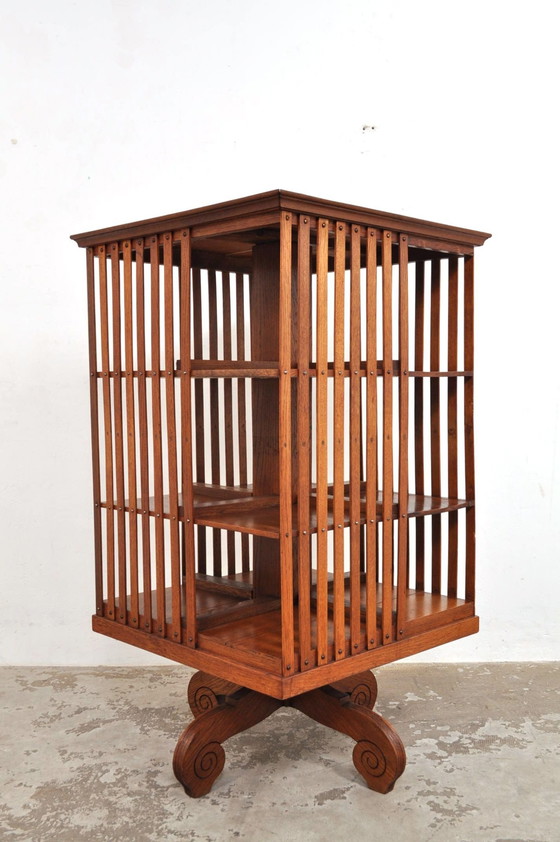 Image 1 of Mulino per libri in rovere d'epoca