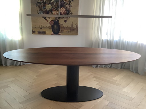 Metaform Orfis Dining Room Table