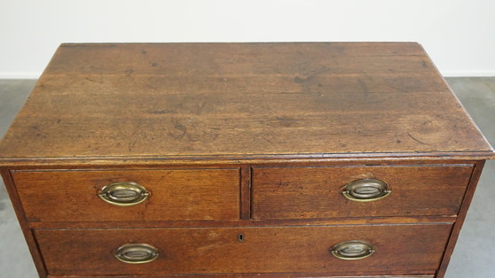 Image 1 of Oak Antique Chest of Drawers With 5 Drawers