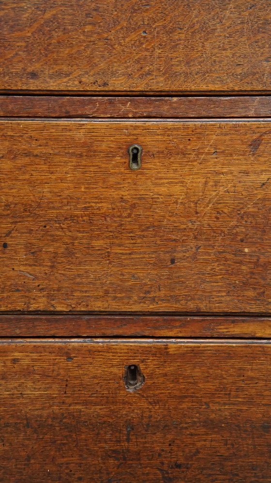 Image 1 of Oak Antique Chest of Drawers With 5 Drawers