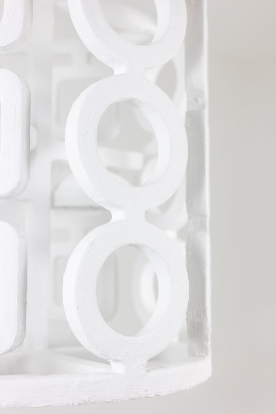 Image 1 of Farol de yeso "Omega". Obra de artista de series pequeñas.