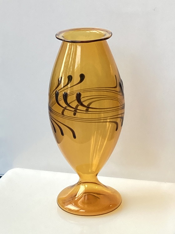 Image 1 of Art verrier de Thuringe Vase en ambre de Lauscha