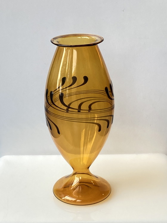 Image 1 of Art verrier de Thuringe Vase en ambre de Lauscha