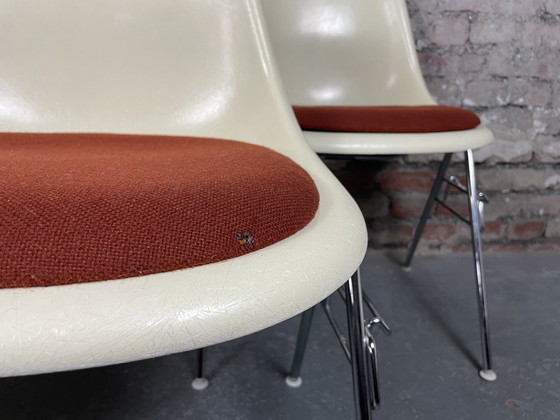 Image 1 of 4x Vitra Herman Miller DSS fiberglass chair by Charles & Ray Eames