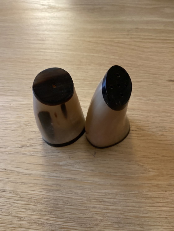 Image 1 of Mid - Century pepper and salt shaker made from buffalo horn