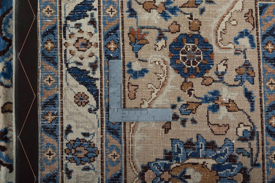 Image 1 of Hand-knotted Kashmar oriental rug - 398 X 294 Cm