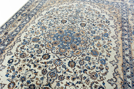 Image 1 of Hand-knotted Kashmar oriental rug - 398 X 294 Cm