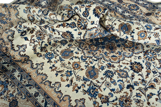 Image 1 of Hand-knotted Kashmar oriental rug - 398 X 294 Cm