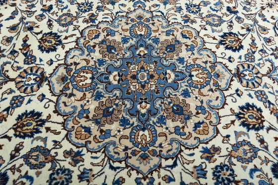 Image 1 of Hand-knotted Kashmar oriental rug - 398 X 294 Cm