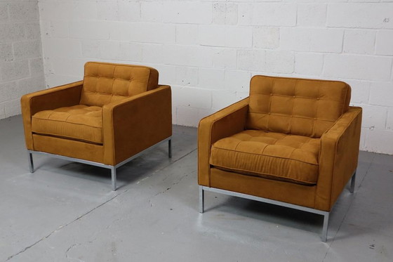 Image 1 of Pair of Florence Knoll lounge chairs for Knoll International