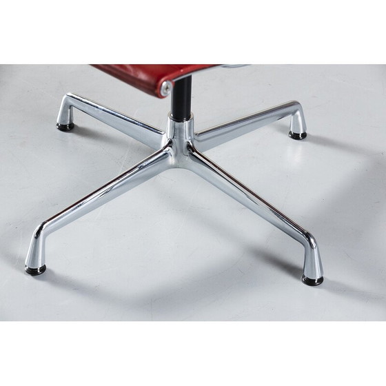 Image 1 of Vintage vitra EA 108 chair in Aluminum and leather by Charles and Ray Eames, Germany 1990