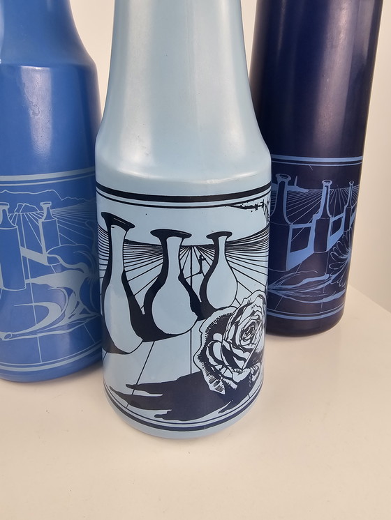 Image 1 of Salvador Dalì - Rosso Antico - Collection of silkscreened bottles