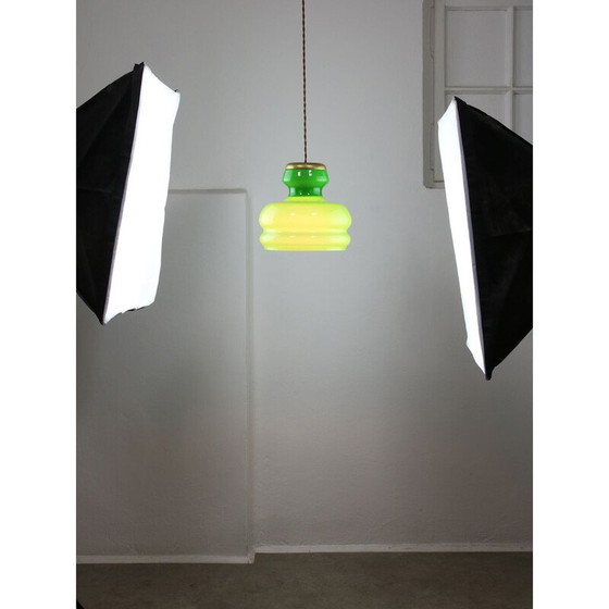 Image 1 of Lampada a sospensione vintage "Big Green" in ottone e vetro, Italia