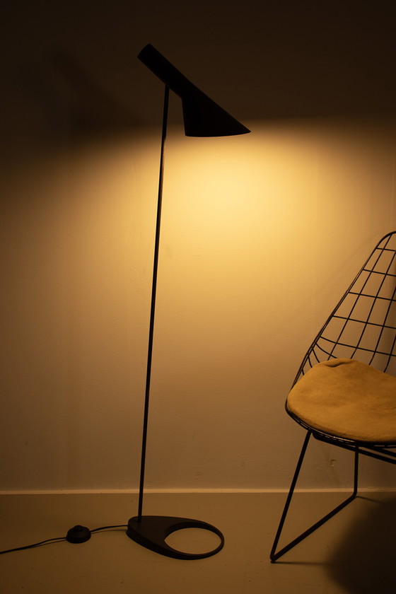Image 1 of Vintage 'AJ Visor' floor lamp Arne Jacobsen 64475