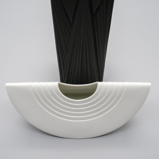 Image 1 of Post Modernist Vase ROSENTHAL Bisque Porcelain Ambrogio Pozzi 1984 TOTEM 16,5 cm