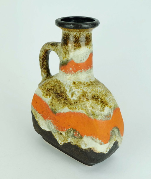 Dümler & Breiden model 603/25 fat lava vase