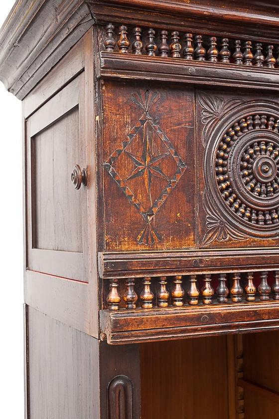 Image 1 of Credenza neo-bretone vintage in rovere massello, 1880
