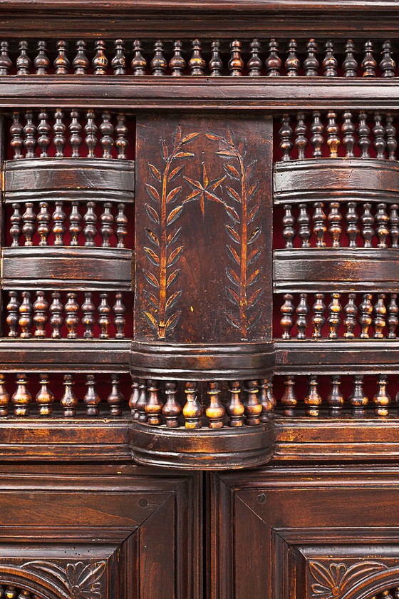 Image 1 of Credenza neo-bretone vintage in rovere massello, 1880