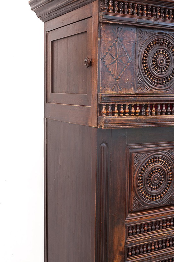Image 1 of Credenza neo-bretone vintage in rovere massello, 1880