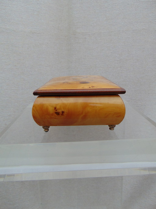 Italian music box