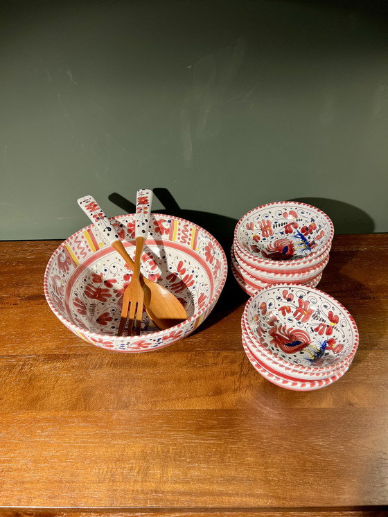 Image 1 of Deruta Mid - Century salad service, fruit bowl with cereal bowls and salad servers, Italian majolica red rooster ca. 1960-1970